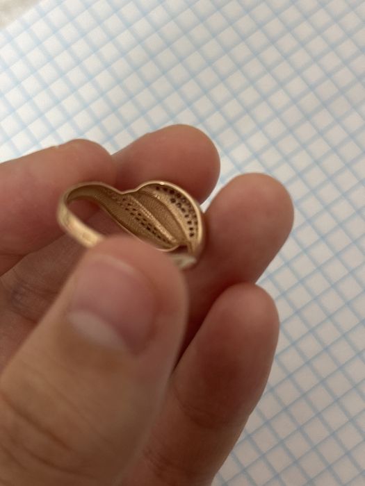 Продам кольцо (золото585) 2,25грамм