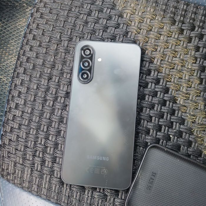 Samsung galaxy A17