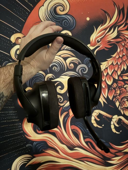 Наушники Logitech G533