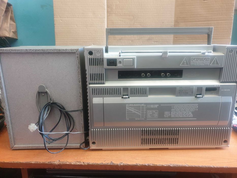 PHILIPS  Касетофон