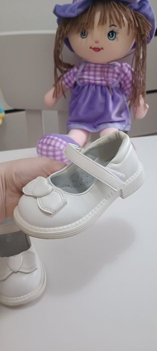 Продам сандалики раз 22