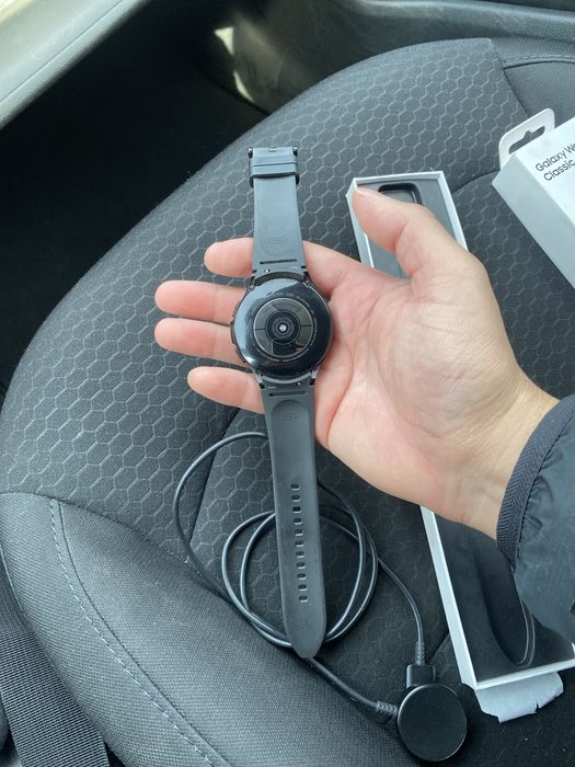 Продам смарт часы 4 серий