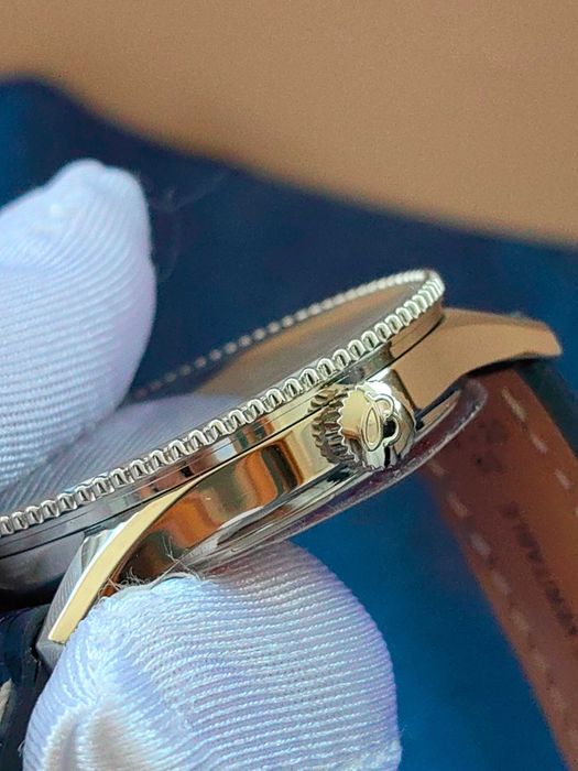 Breitling Navitimer с 2 секунди отклонение