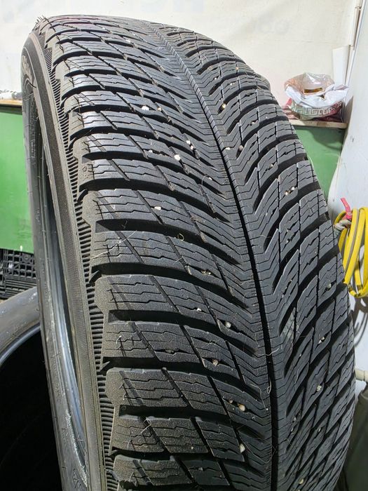 2 бр зимни 225/60/18 Michelin 2020г 8мм