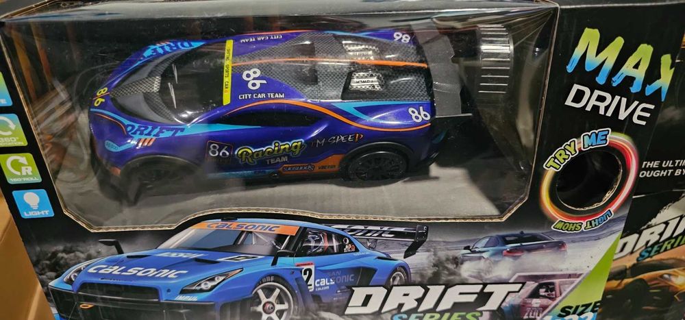 Дрифт кола с мащаб 1:22,LED светлини, батерия на колата и дистанционно