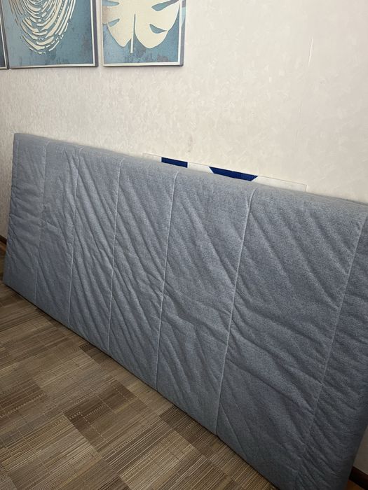 Матрас IKEA.