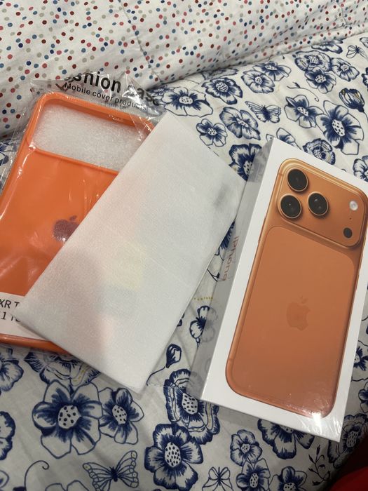 Продаю Iphone 17 pro XR новый