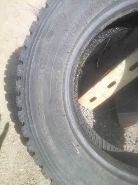 Продам покрышки 215/75R17.5 2 баллона