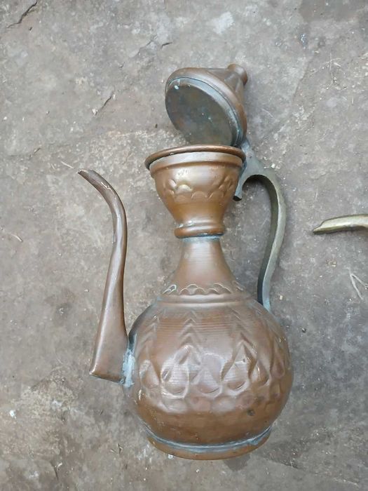 Стар меден ибрик