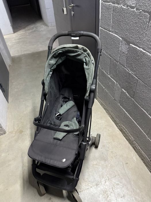 Детская коляска.