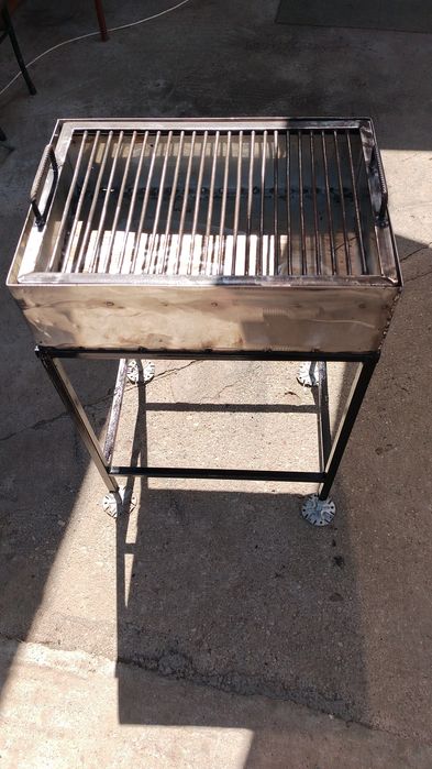 Vand gratar! Nou cuva inox!