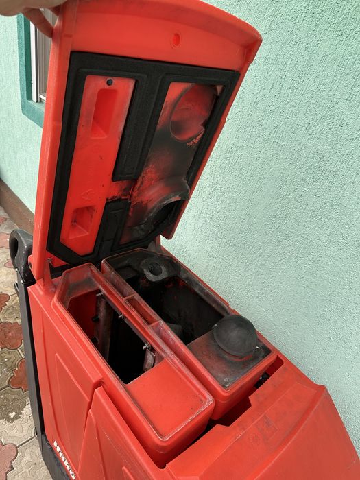 Vand masina spalat pardoseli Hakomatic B650