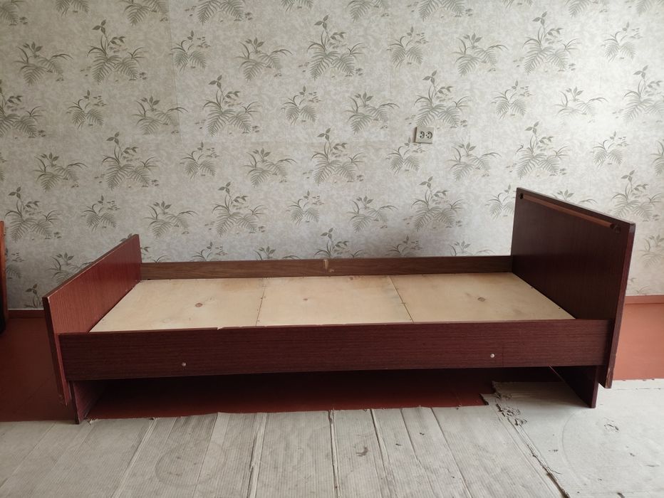 Продам   кровати