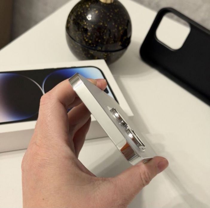 IPhone 14 Pro 256GB в идеальном состоянии