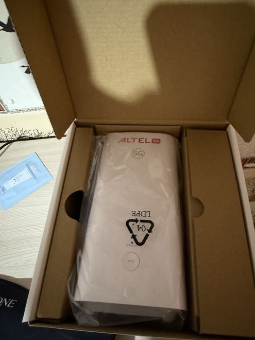 Продам роутер Altel