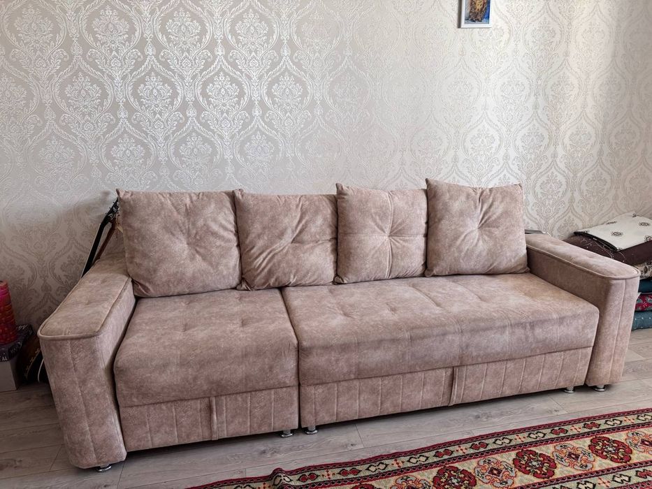 Продам хороший диван