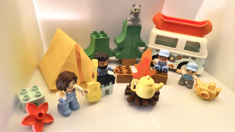 Seturi DUPLO  in stare foarte bună