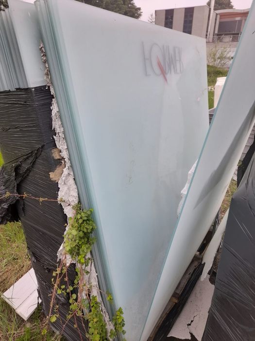 Sticla mata pentru balcone