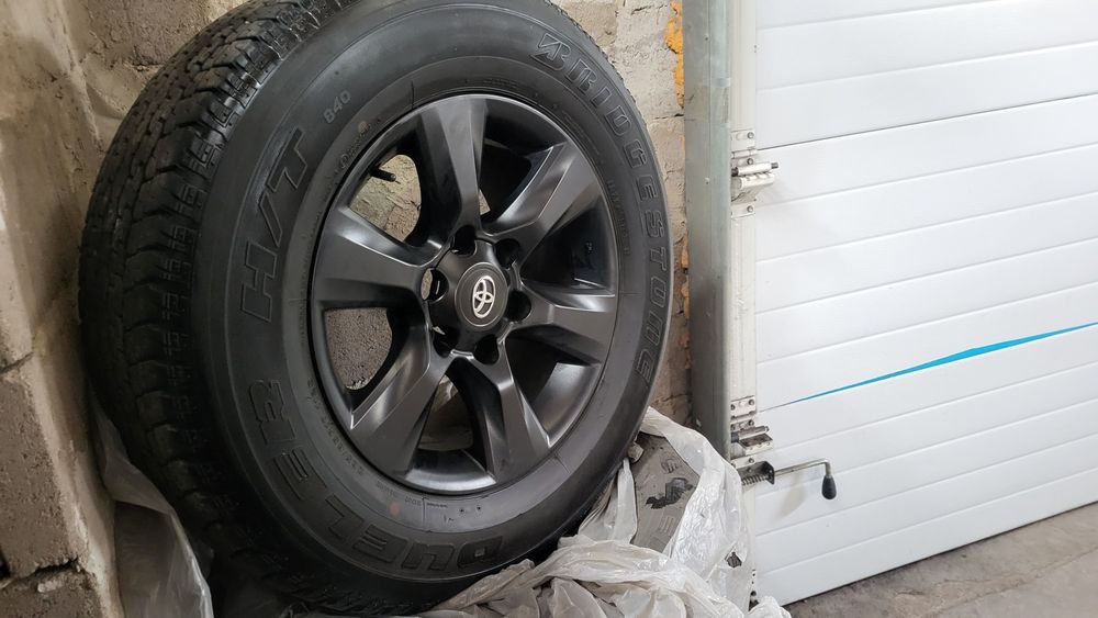 Комплект дисков с летней резиной