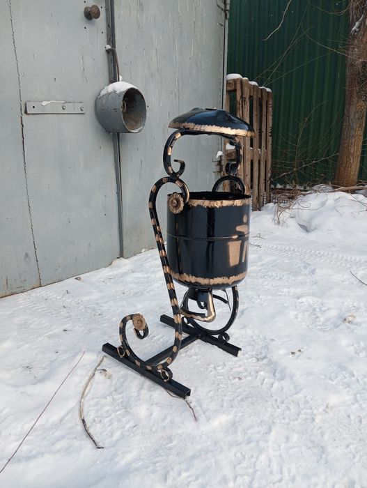 Урна новая .на 15 литров.