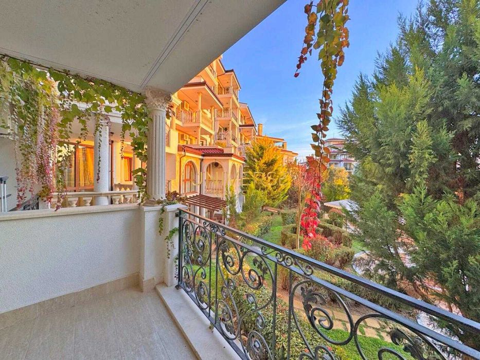 Продава се Тристаен апартамент в Несебър - 100 кв.м за 1750 €/кв.м - Снимка #18