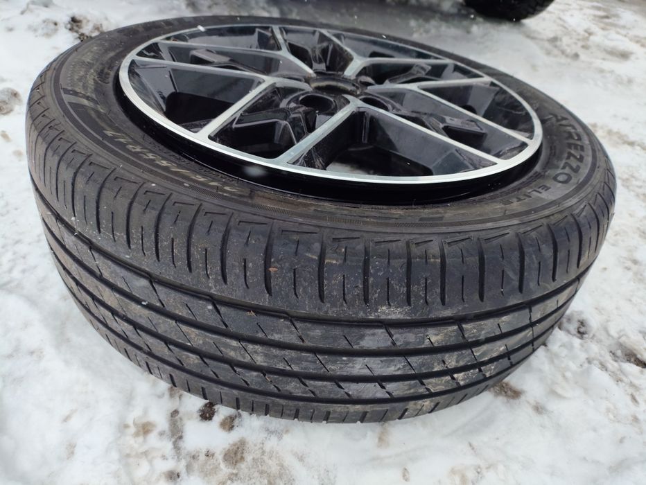 Продам комплект колес на 17