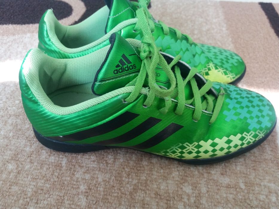 Оригинални маратонки номер 38, 39