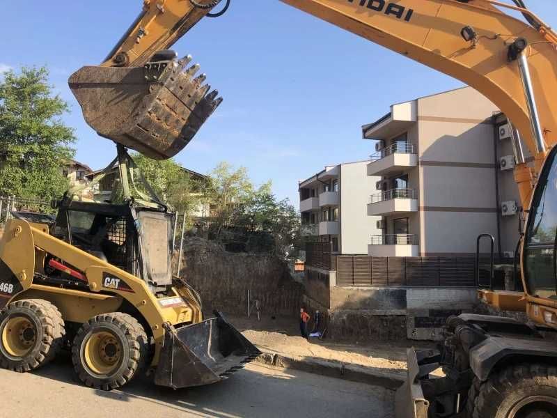Услуги с Мини Челен Товарач(Бобкат) и Самосвал