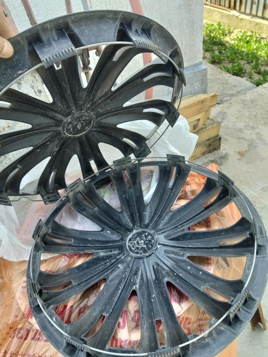 Продам колпаки на диски