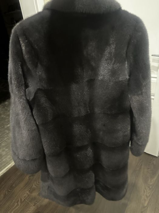 Продам норковую шубку