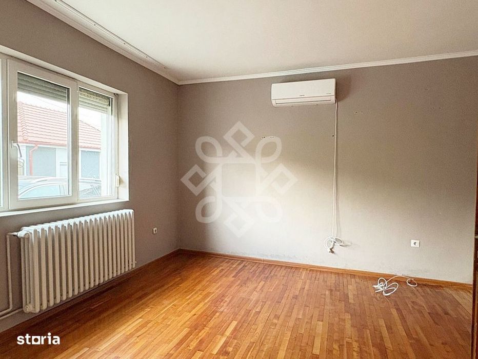 Casa si spatiu de productie in Iosia, teren 839 mp