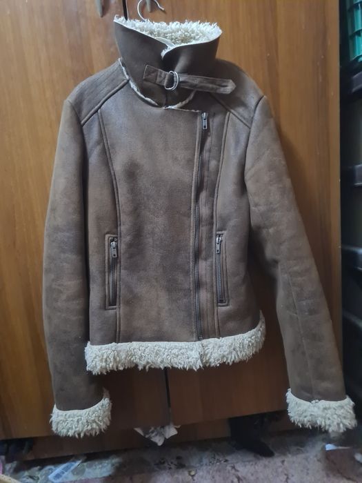 Дамско,вталено яке H&M