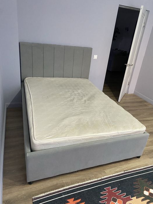 кровать продам срочно