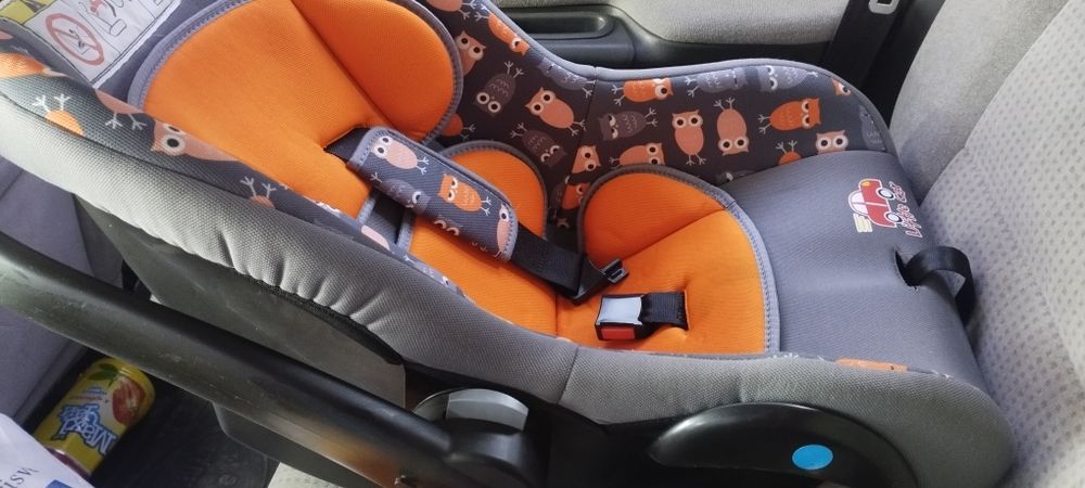 Продам автолюльку.