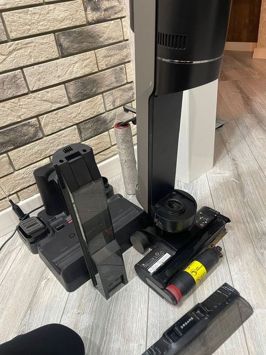 Dreame H12 Pro — моющий пылесос