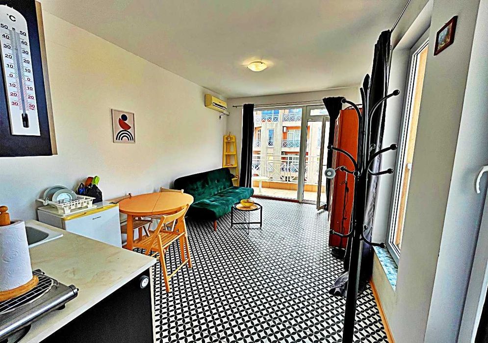 Продава се Едностаен апартамент в к.к. Слънчев бряг - 28 кв.м за 875 €/кв.м - Снимка #1