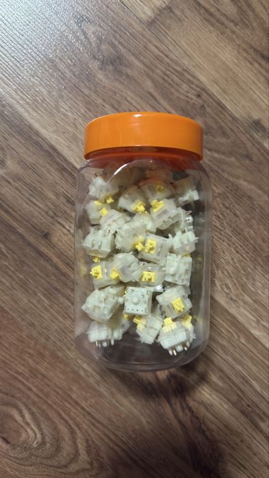 58 switchuri Gateron Milky Yellow