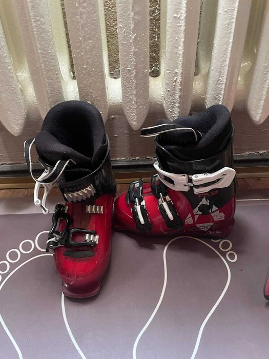 Детски Ски, обувки и каска