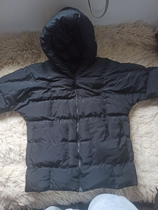 Чисто ново яке.Не е използвано.Размер М.