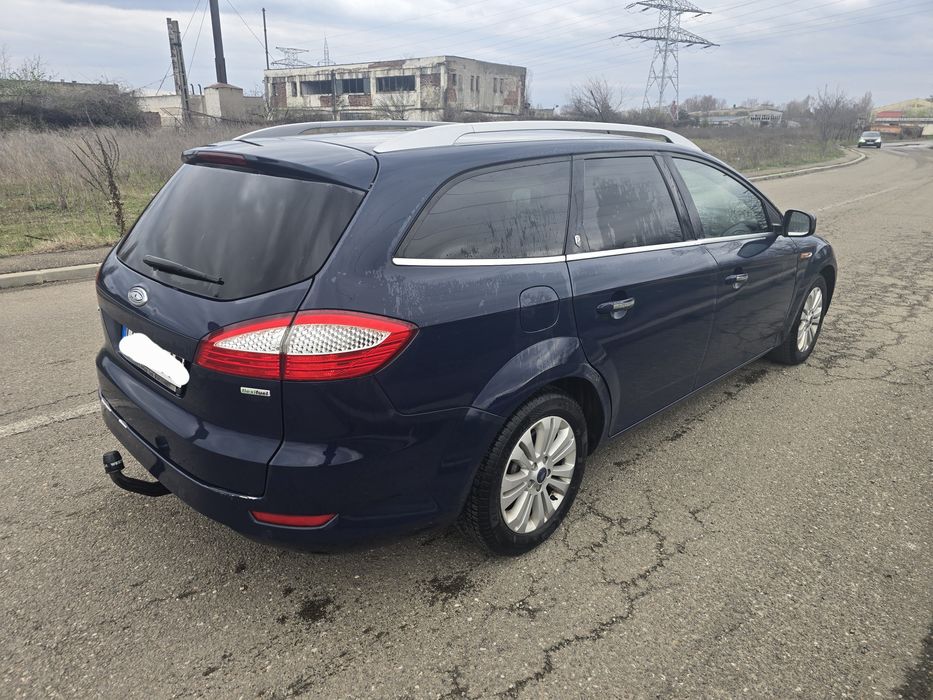 Vând Ford Mondeo