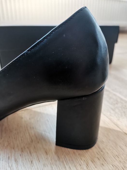 Pantofi noi piele naturala Tata Italia 37