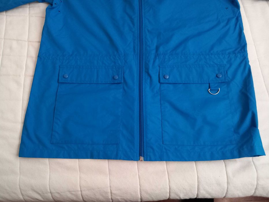 Ветрово яке със защита от дъждове.  ADIDAS