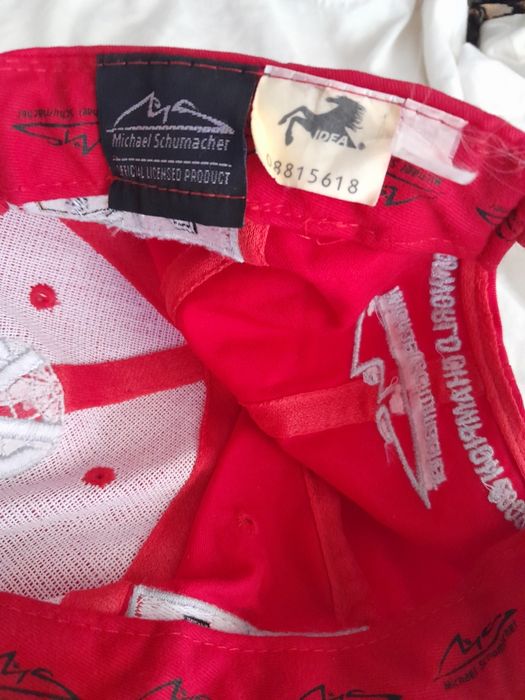 Vand sapcă de colecție Michael Schumacher