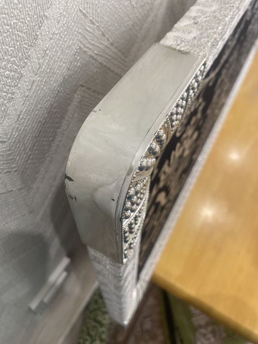 картина + книга и таблички бесплатно