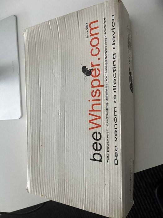 Colector de venin de albine beeWhisper