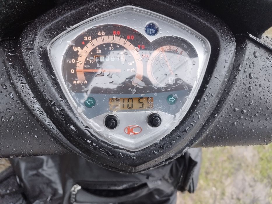 Скутер 49кубика Kymco Agiliti City 50