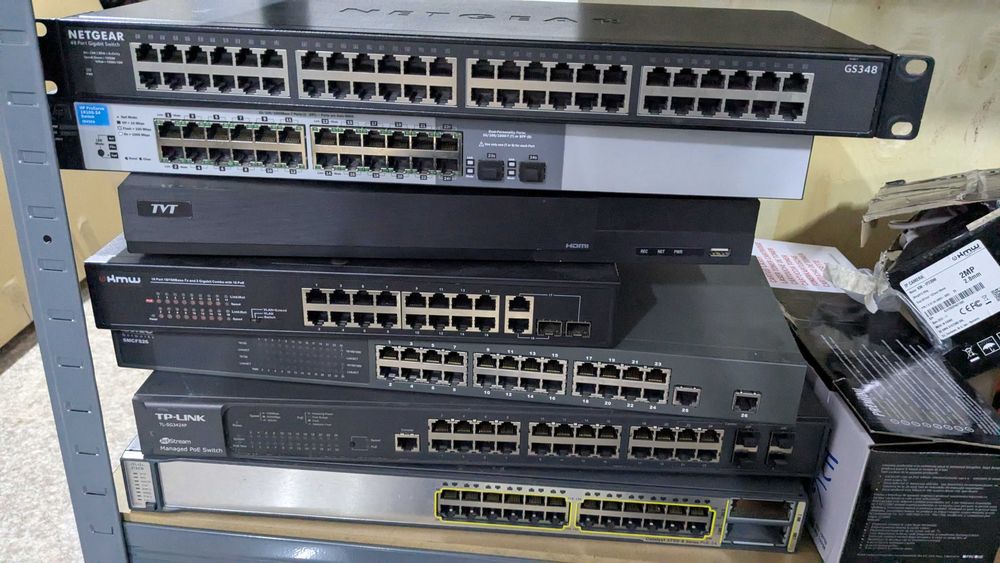Switch Cisco Catalyst 3750-E Poe 24 gigabit + 2x10 Gigabit