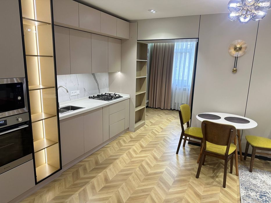 Продаю1/1/4переделанная 2ком-Ц2(консерватория)