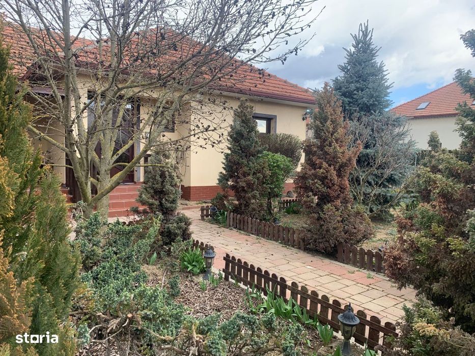 Casa Tip P ,150 mp ,Zona Lazuri