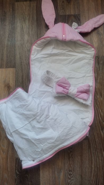 Продам конверт для новорожденных, для девочки.